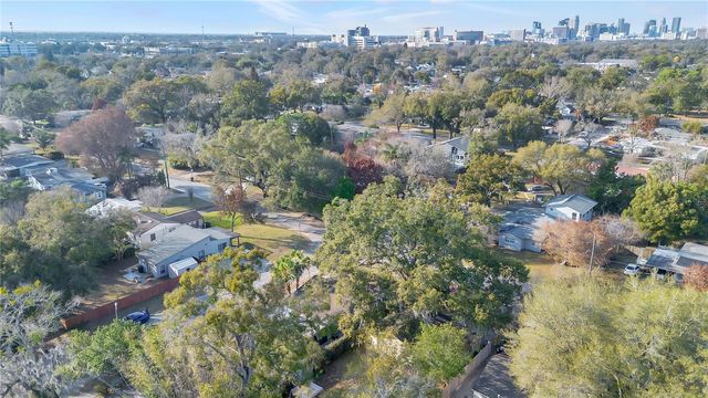 500 E CRYSTAL LAKE STREET, Orlando, FL 32806