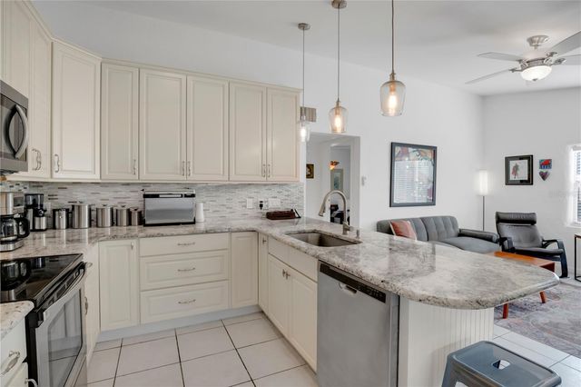 500 E CRYSTAL LAKE STREET, Orlando, FL 32806