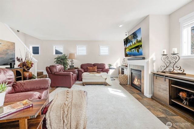 230 202nd Street SW, Lynnwood, WA 98036