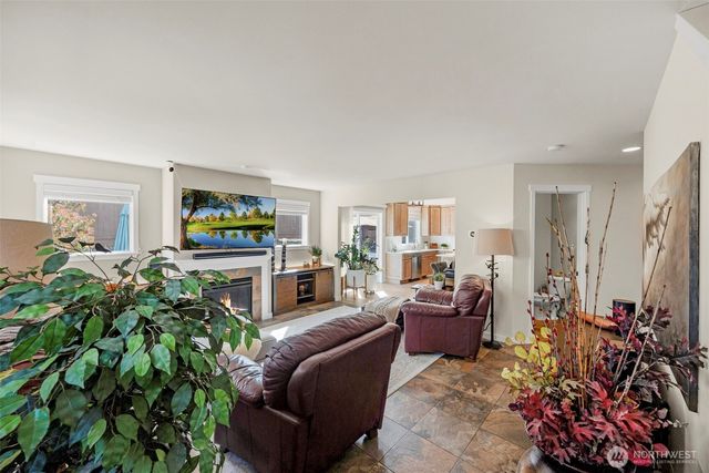 230 202nd Street SW, Lynnwood, WA 98036