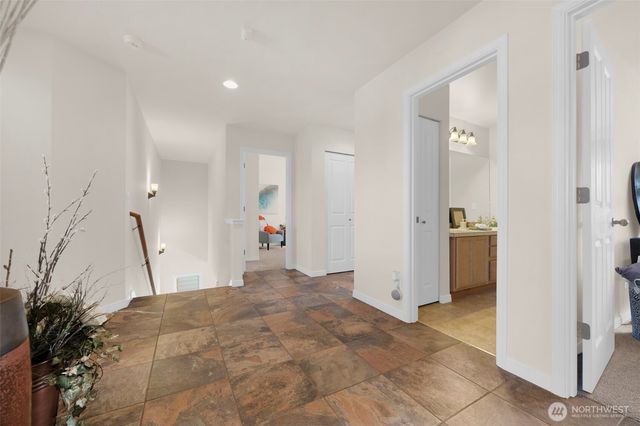 230 202nd Street SW, Lynnwood, WA 98036