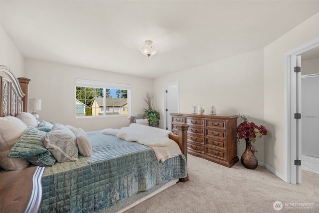 230 202nd Street SW, Lynnwood, WA 98036