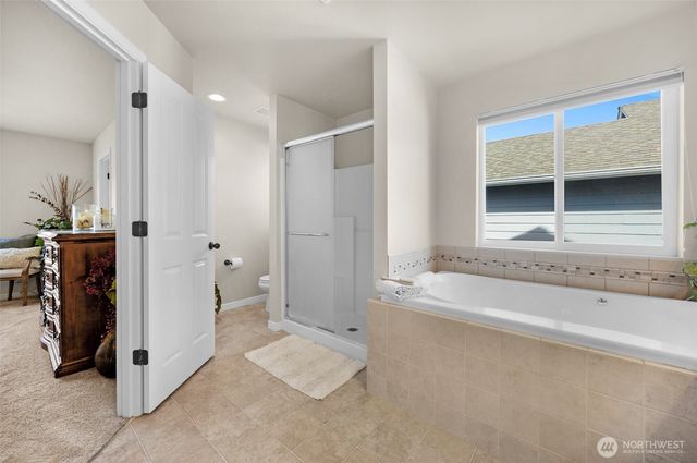 230 202nd Street SW, Lynnwood, WA 98036