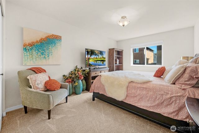 230 202nd Street SW, Lynnwood, WA 98036