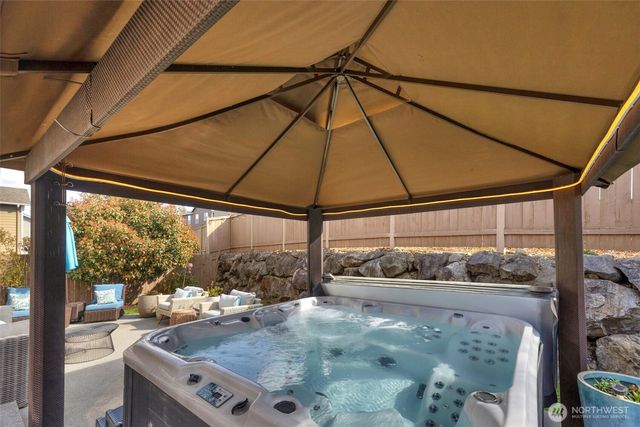 230 202nd Street SW, Lynnwood, WA 98036