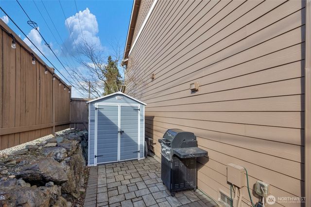 230 202nd Street SW, Lynnwood, WA 98036