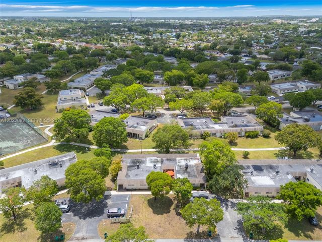 17105 SW 113th Court 11531E, Miami, FL 33157