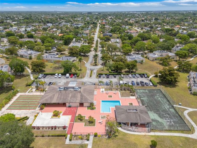 17105 SW 113th Court 11531E, Miami, FL 33157