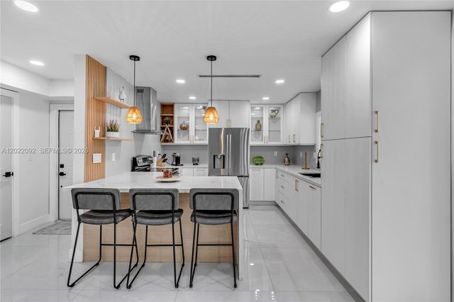 17105 SW 113th Court 11531E, Miami, FL 33157