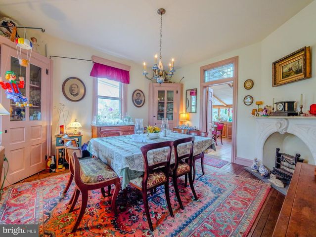 332 N PROVIDENCE RD, Wallingford, PA 19086