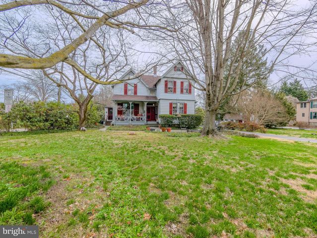 332 N PROVIDENCE RD, Wallingford, PA 19086