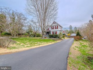 332 N PROVIDENCE RD, Wallingford, PA 19086