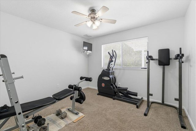 632 Hanisch Dr, Roseville, CA 95678