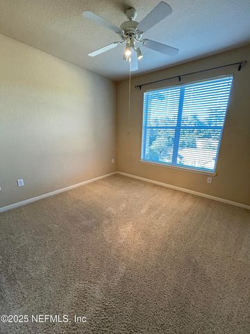 8539 GATE Parkway W 9423, Jacksonville, FL 32216