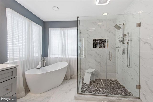 2212 SAINT JOSEPHS DR, Bowie, MD 20721
