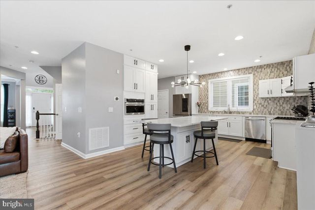2212 SAINT JOSEPHS DR, Bowie, MD 20721