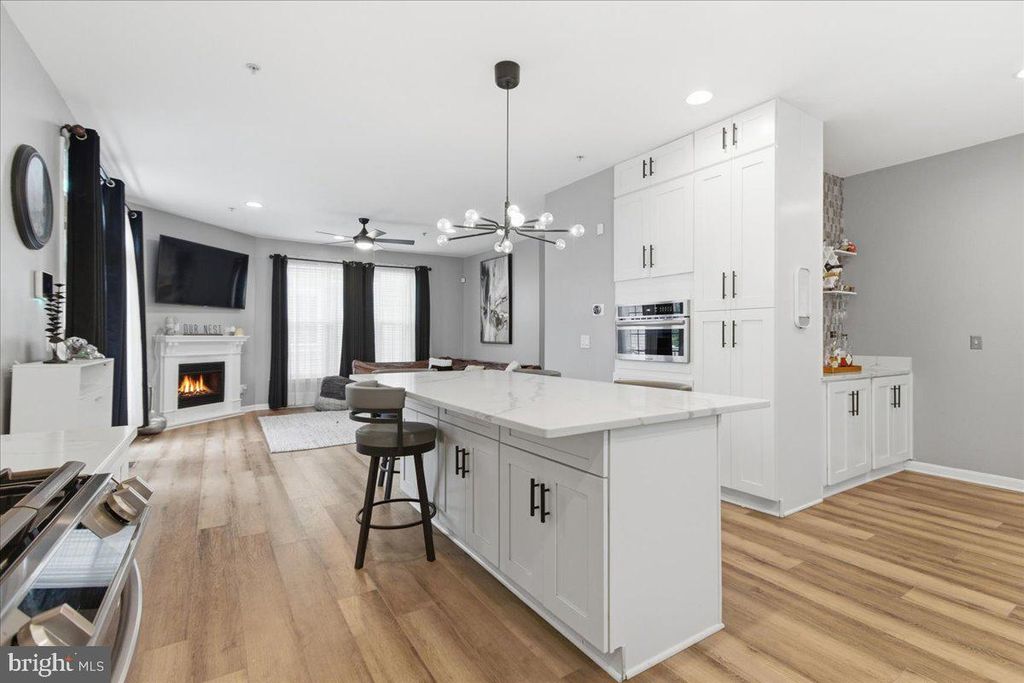 Image 10 of property listing at 2212 SAINT JOSEPHS DR, Bowie, MD 20721