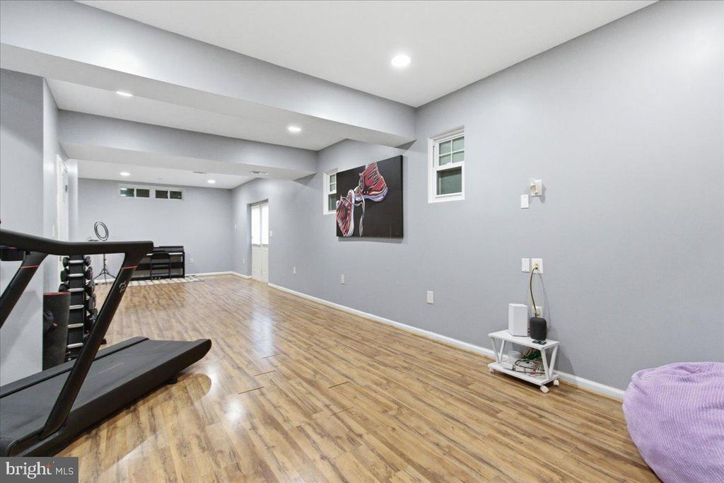Image 35 of property listing at 2212 SAINT JOSEPHS DR, Bowie, MD 20721