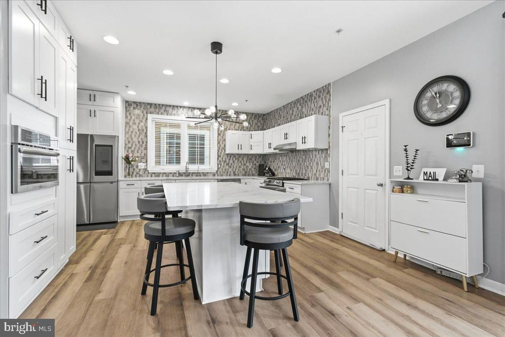 Image 7 of property listing at 2212 SAINT JOSEPHS DR, Bowie, MD 20721
