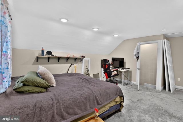 303 GARDEN ST, Mount Holly, NJ 08060