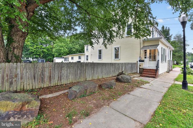 303 GARDEN ST, Mount Holly, NJ 08060