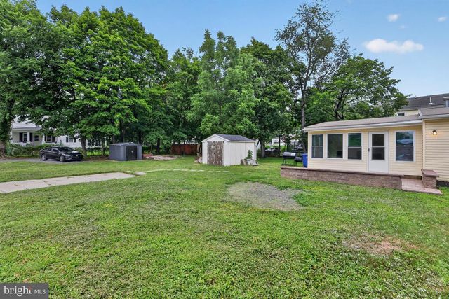 303 GARDEN ST, Mount Holly, NJ 08060
