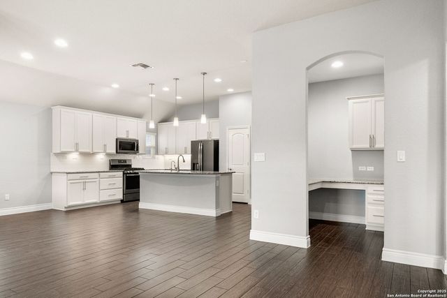 2194 Indigobush, New Braunfels, TX 78132