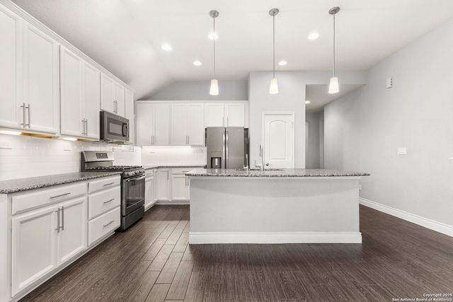 2194 Indigobush, New Braunfels, TX 78132