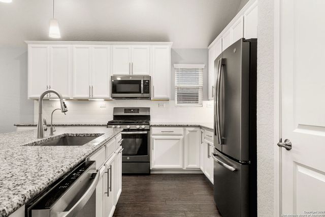 2194 Indigobush, New Braunfels, TX 78132
