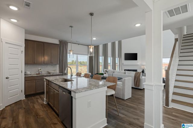 210 BELLEHURST DRIVE, Warrior, AL 35180