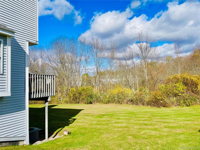 10 Timberline Trail, Pawling, NY 12564