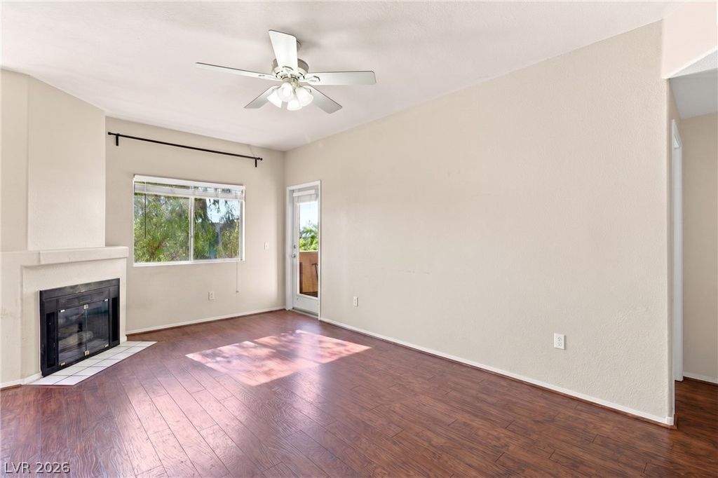 1050 East Cactus Avenue 2094, Las Vegas, NV 89183 — photo 2