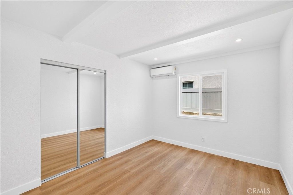 Image 21 of property listing at 1428 W 91st Street, Los Angeles, CA 90047