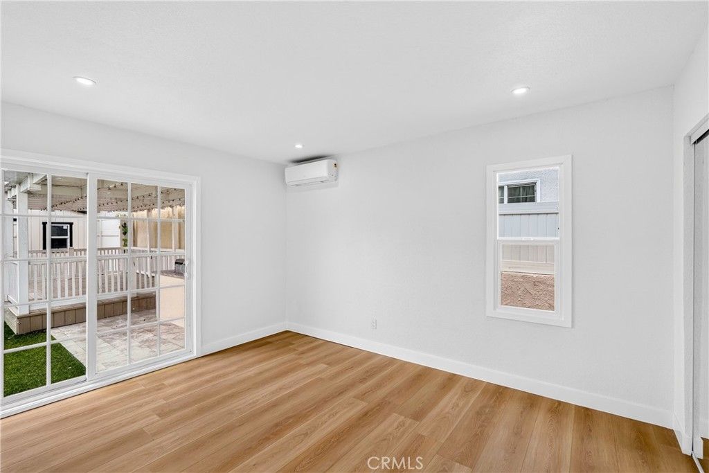 Image 25 of property listing at 1428 W 91st Street, Los Angeles, CA 90047