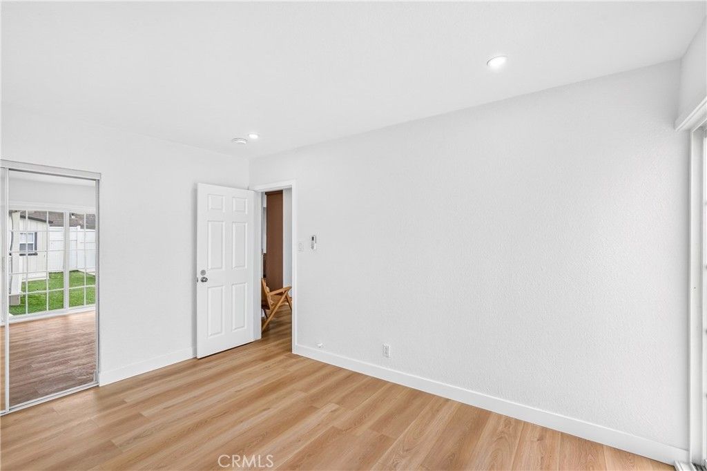 Image 28 of property listing at 1428 W 91st Street, Los Angeles, CA 90047