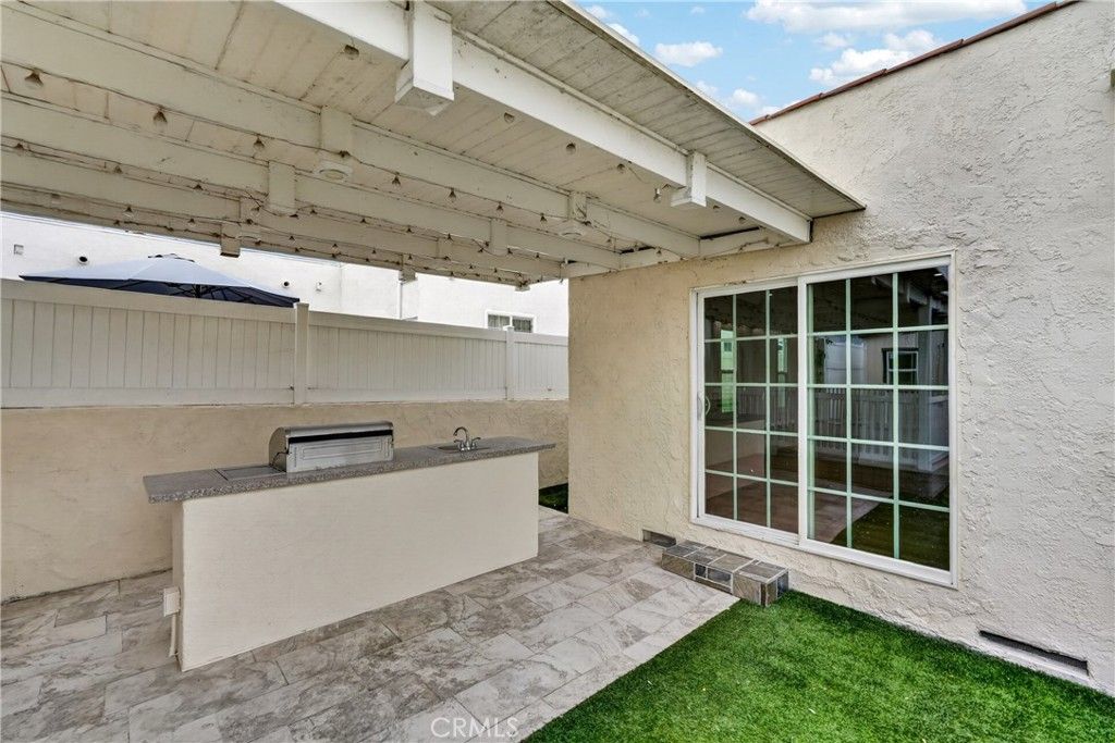 Image 46 of property listing at 1428 W 91st Street, Los Angeles, CA 90047