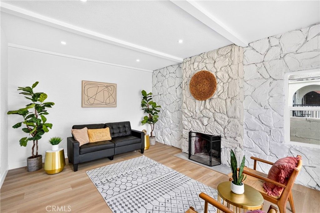 Image 6 of property listing at 1428 W 91st Street, Los Angeles, CA 90047
