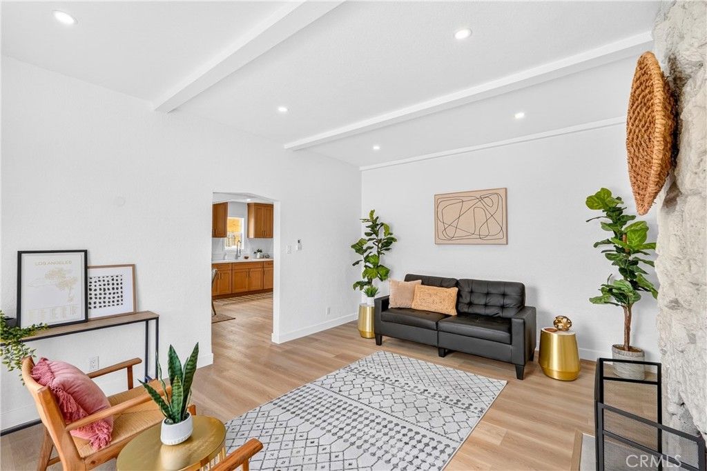 Image 9 of property listing at 1428 W 91st Street, Los Angeles, CA 90047