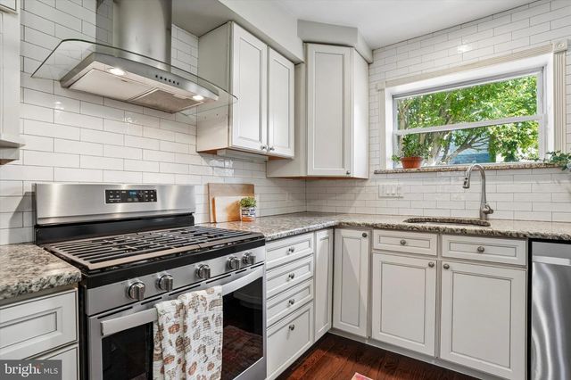1019 ANNIN ST, Philadelphia, PA 19147