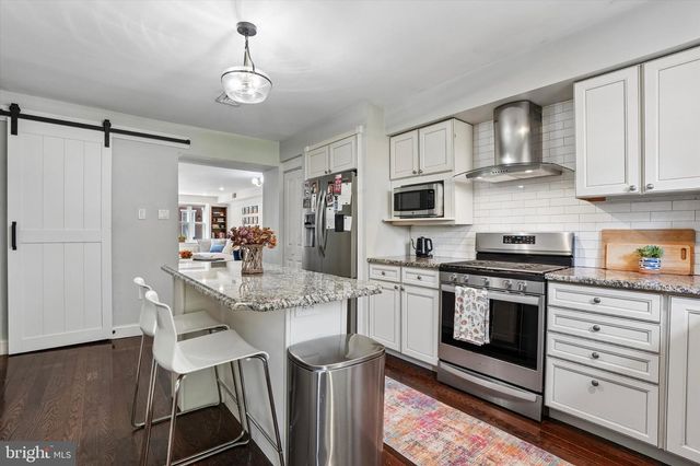 1019 ANNIN ST, Philadelphia, PA 19147