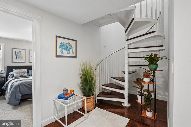 1019 ANNIN ST, Philadelphia, PA 19147