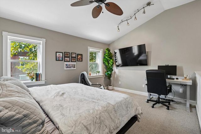 1019 ANNIN ST, Philadelphia, PA 19147