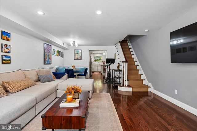 1019 ANNIN ST, Philadelphia, PA 19147