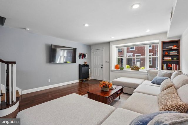 1019 ANNIN ST, Philadelphia, PA 19147