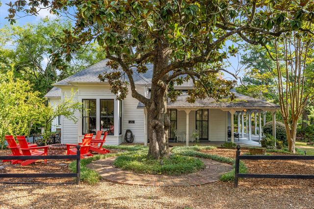 113 Ochs Highway, Chattanooga, TN 37409