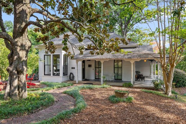 113 Ochs Highway, Chattanooga, TN 37409