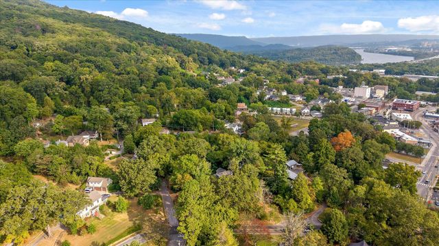113 Ochs Highway, Chattanooga, TN 37409