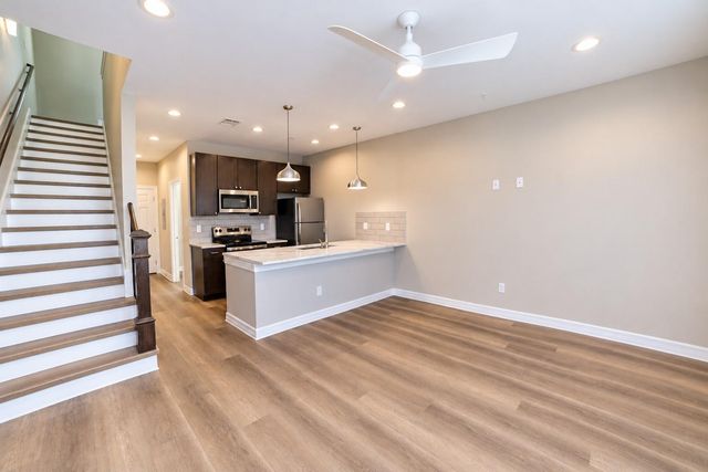 3252 Creekmont Drive, Houston, TX 77091