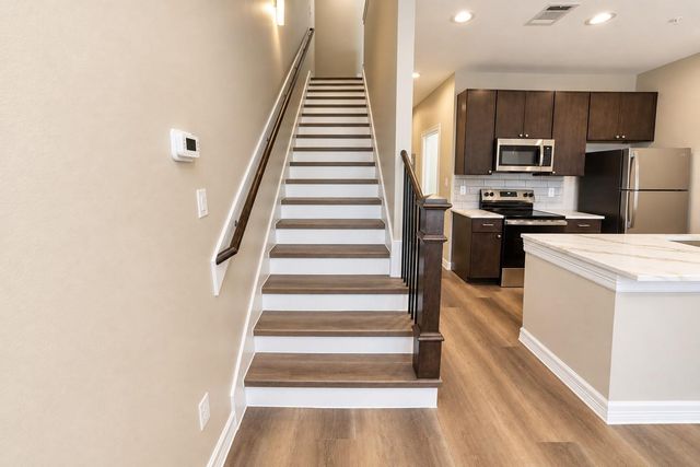 3252 Creekmont Drive, Houston, TX 77091