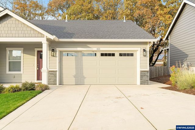 611 Jared Valley St SE, Salem, OR 97306